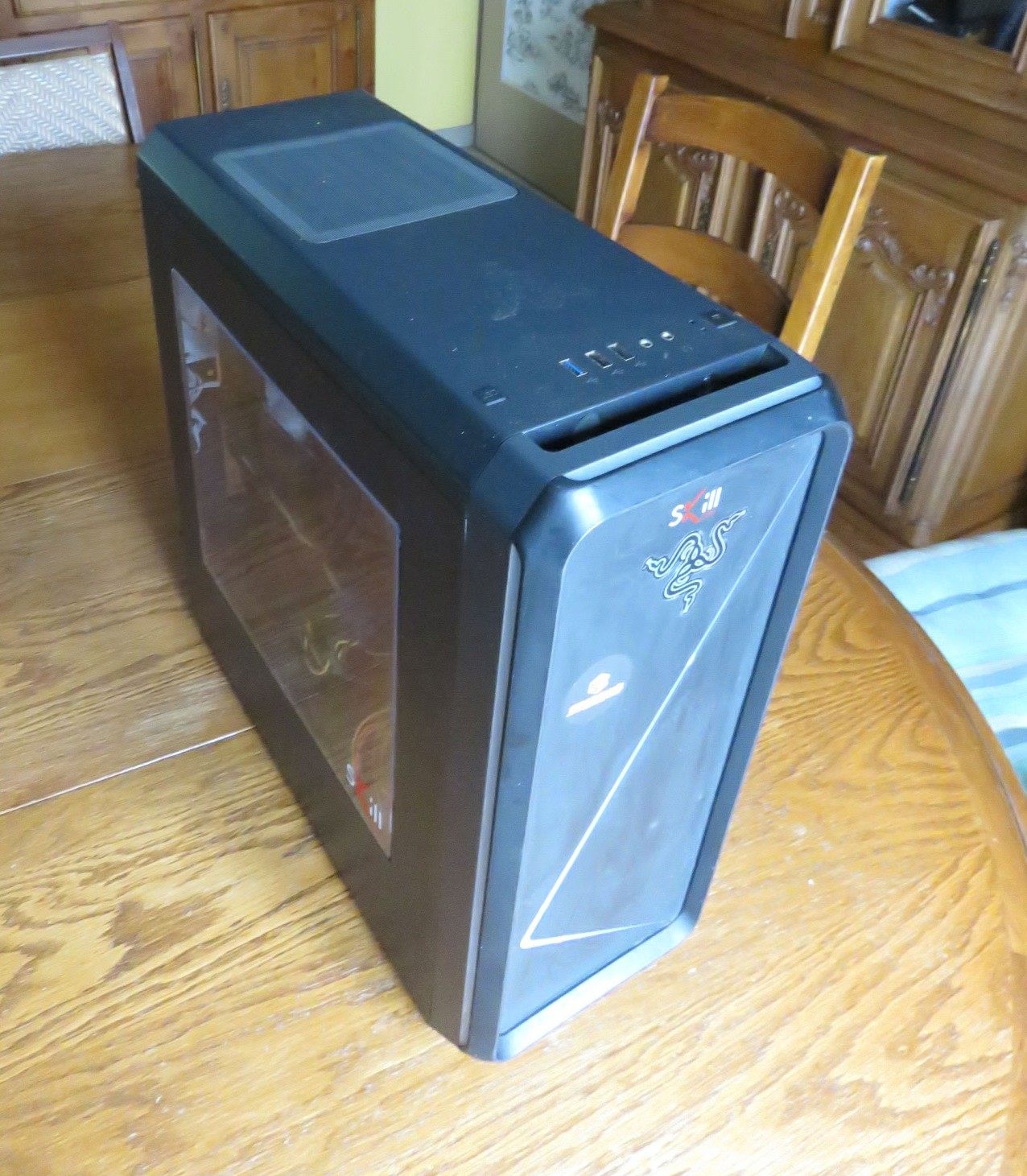 PC Gamer Ryzen 5 2600 GTX 1070 8 Go 16 Go DDR4 M2 250 Go + 250 Go W11 01